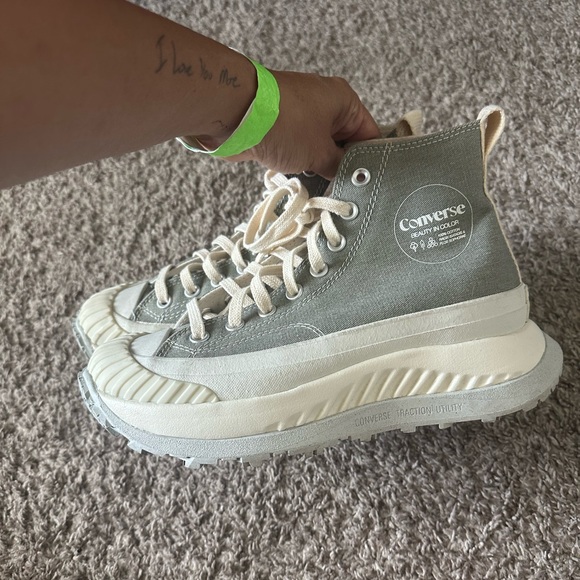 Converse High Top Platform - Picture 3 of 5